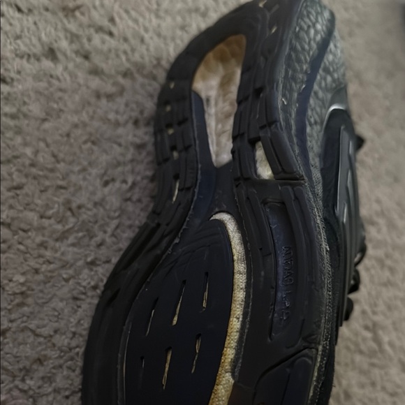 Adidas Men's Black Running Shoes - Picture 3 of 4